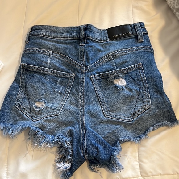 Kendall and Kylie Jean Shorts - Picture 2 of 3